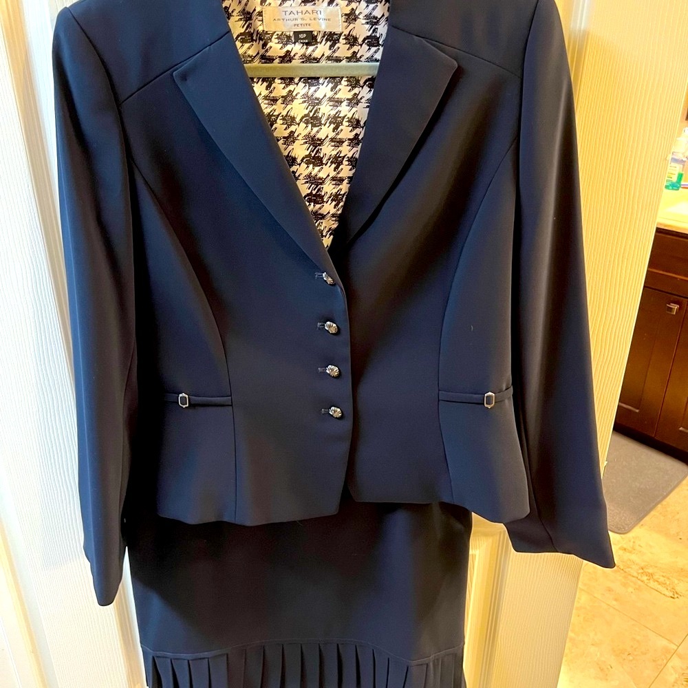 Tahari dark blue lined with matching skirt